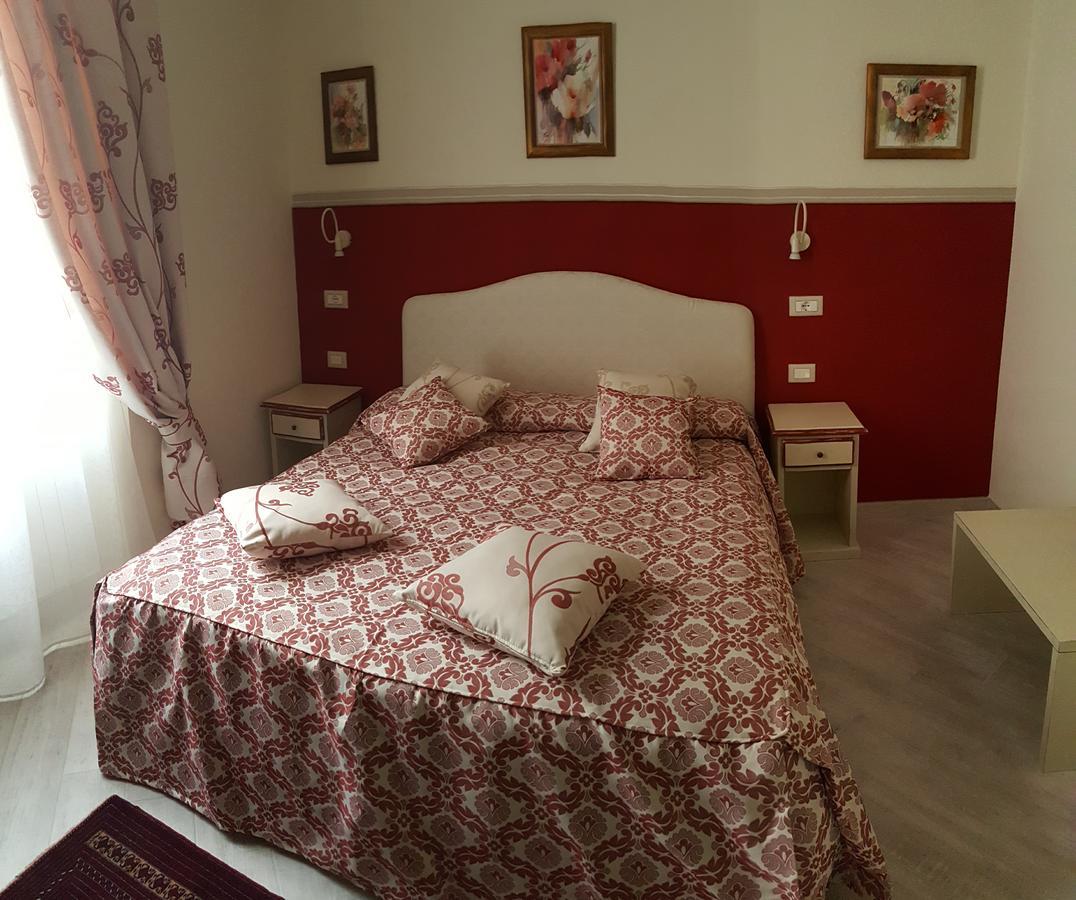Five Roses Bed & Breakfast Pisa Exterior foto